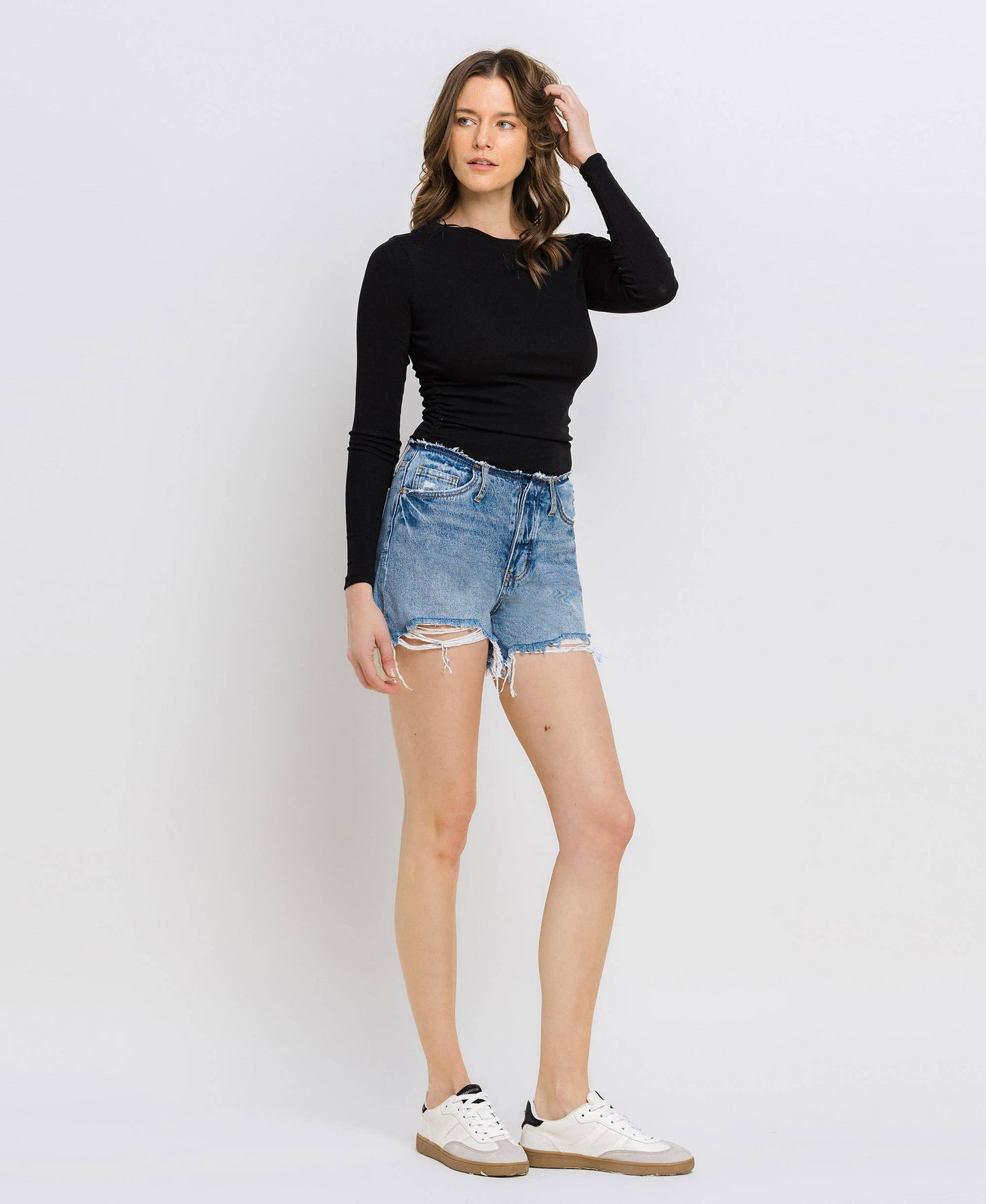 HIGH RISE BANDLESS BOYFRIEND SHORTS: UNFETTERED