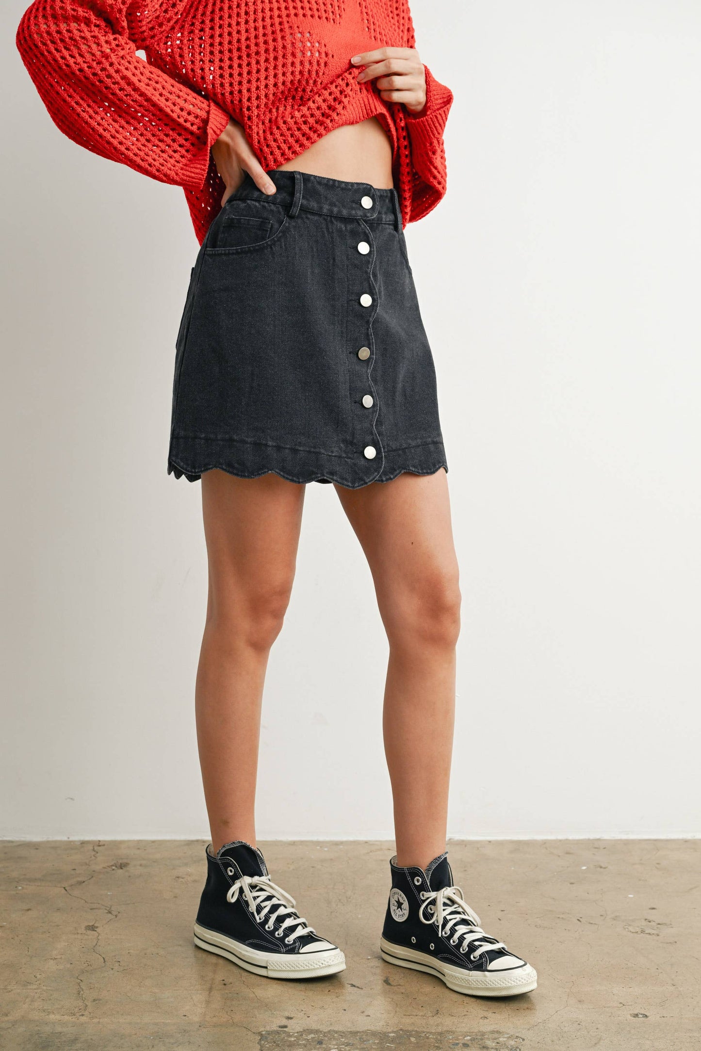 Buttoned Scallop Denim Skirt - DENIM