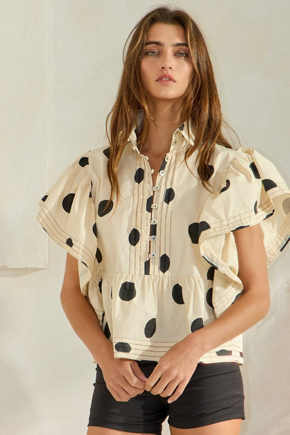 Ruffle Sleeves Pintuck Detail Polka Dot Print top: CREAM/BLACK