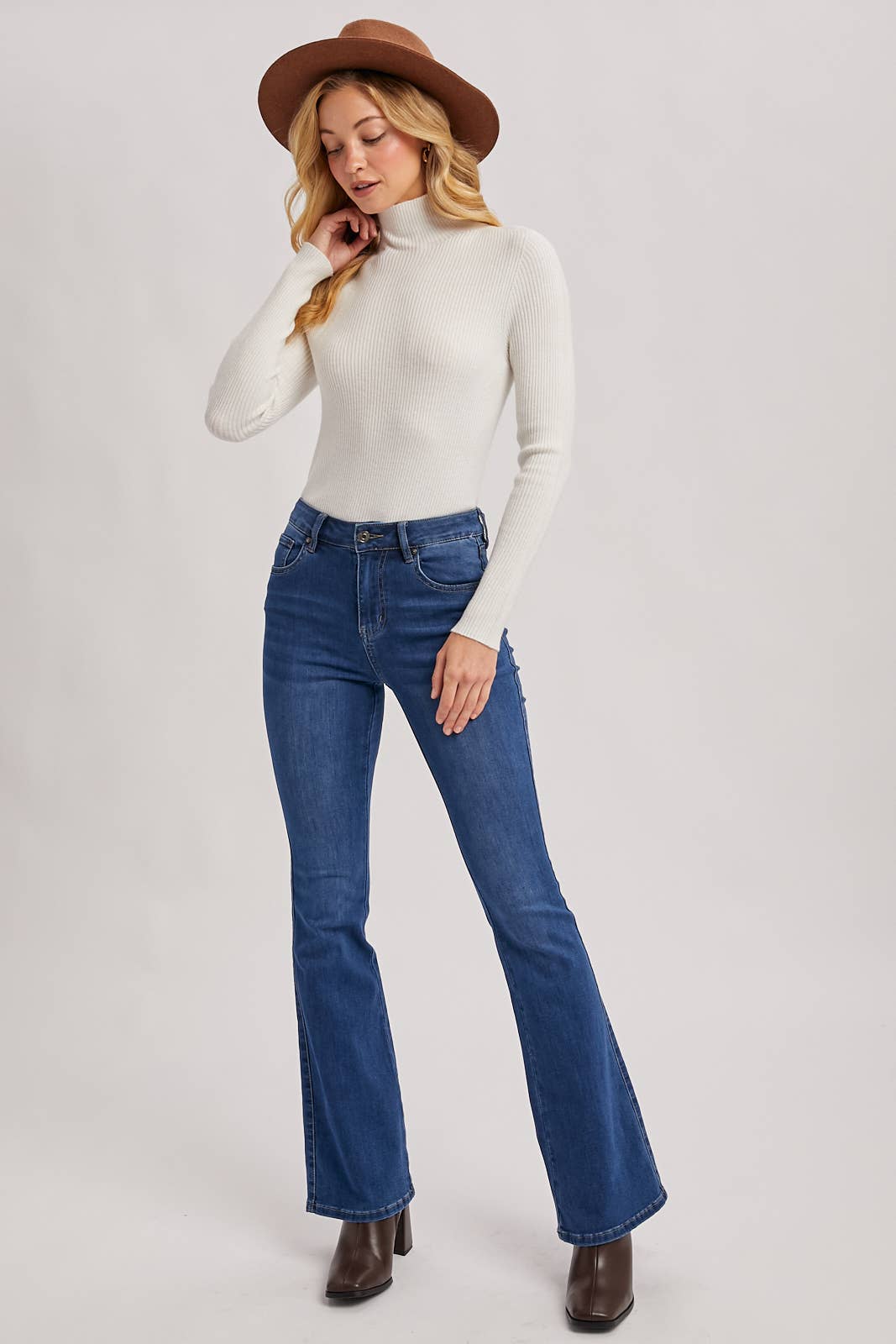 WHOLEGARMENT MOCK NECK RIBBED KNIT TOP: Black / L