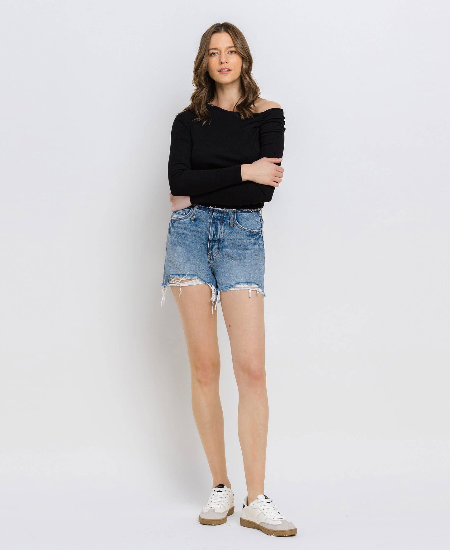 HIGH RISE BANDLESS BOYFRIEND SHORTS: UNFETTERED