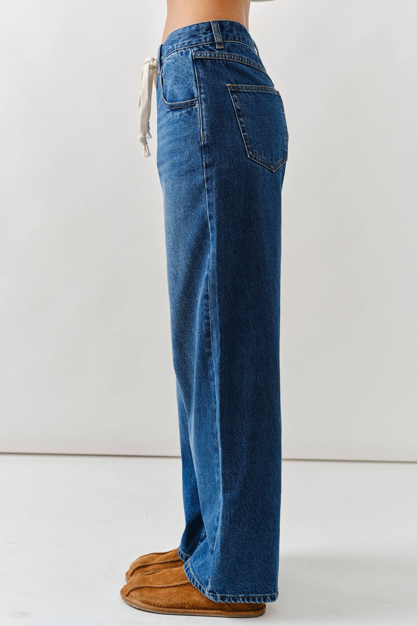 DRAWSTRING WAIST BOTTOM FLY STRAIGHT JEANS: INDIGO DENIM