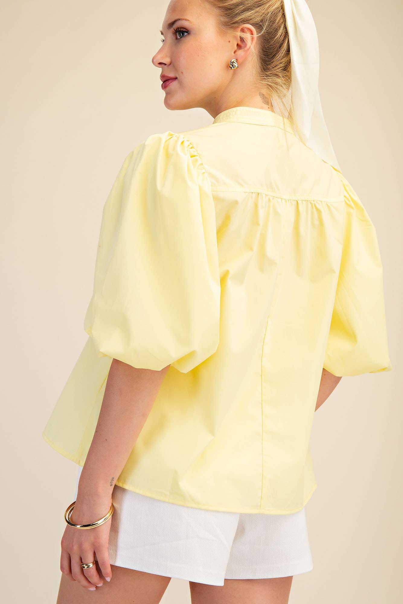 China Collar V-Neck Bubble Sleeve Poplin Top: Butter Yellow