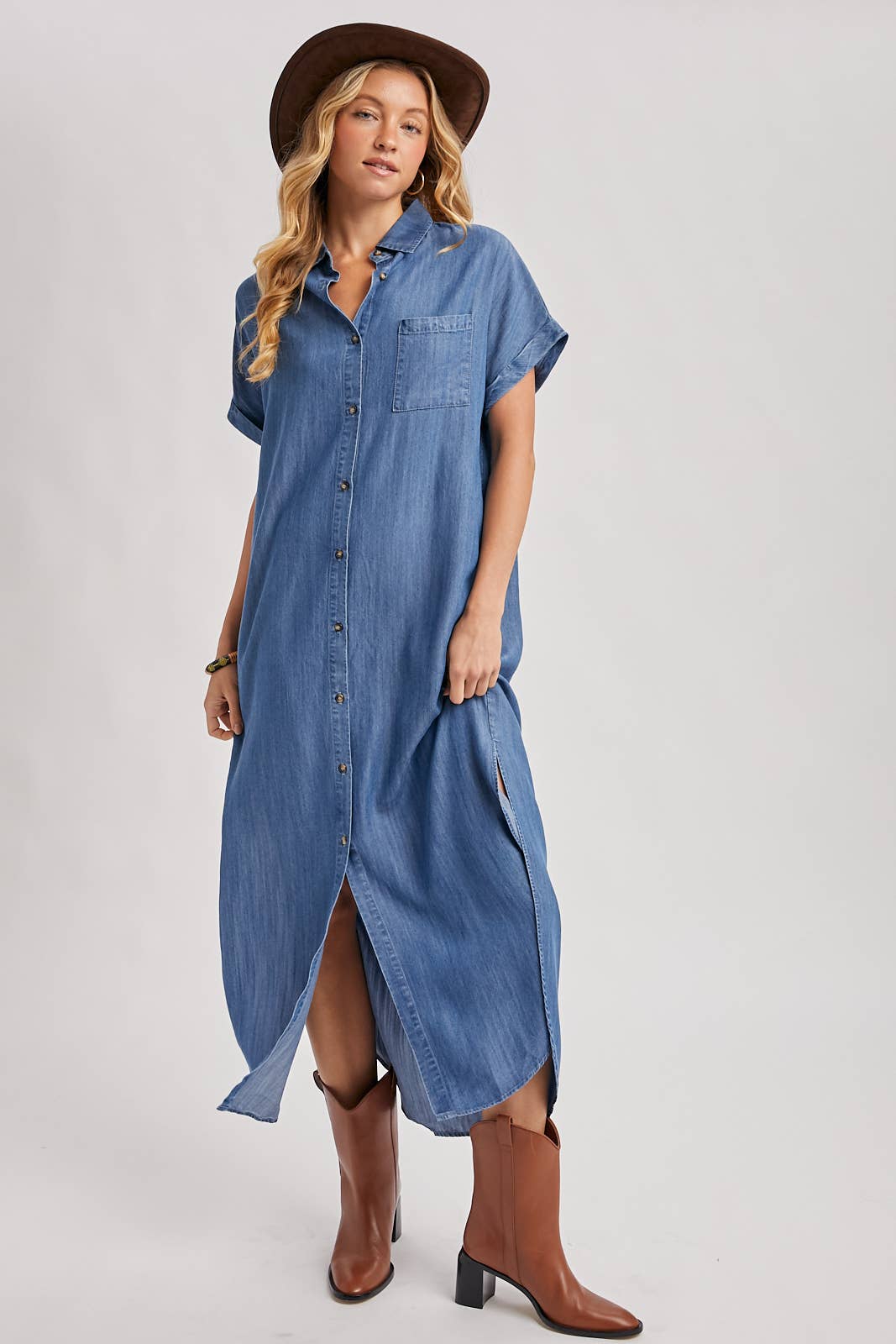 DENIM BUTTON DOWN SIDE SLIT SHIRT MAXI DRESS: LT.WASH