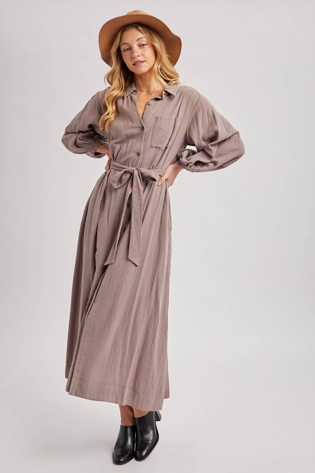 BUBBLE SLEEVE BELTED SHIRTS MIDI DRESS: MUSHROOM