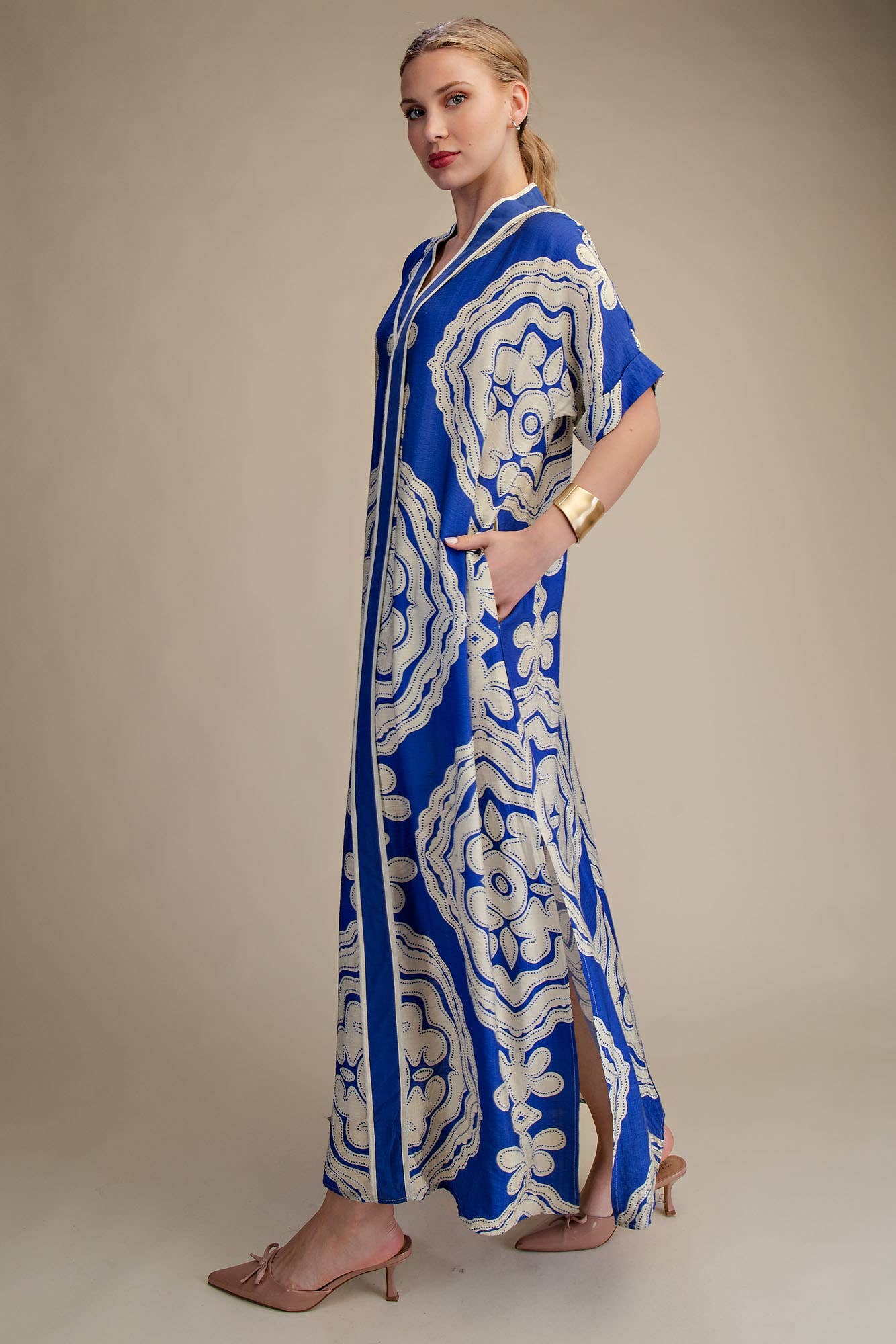 V-Neck Short Sleeve Maxi Print Dress: Blue