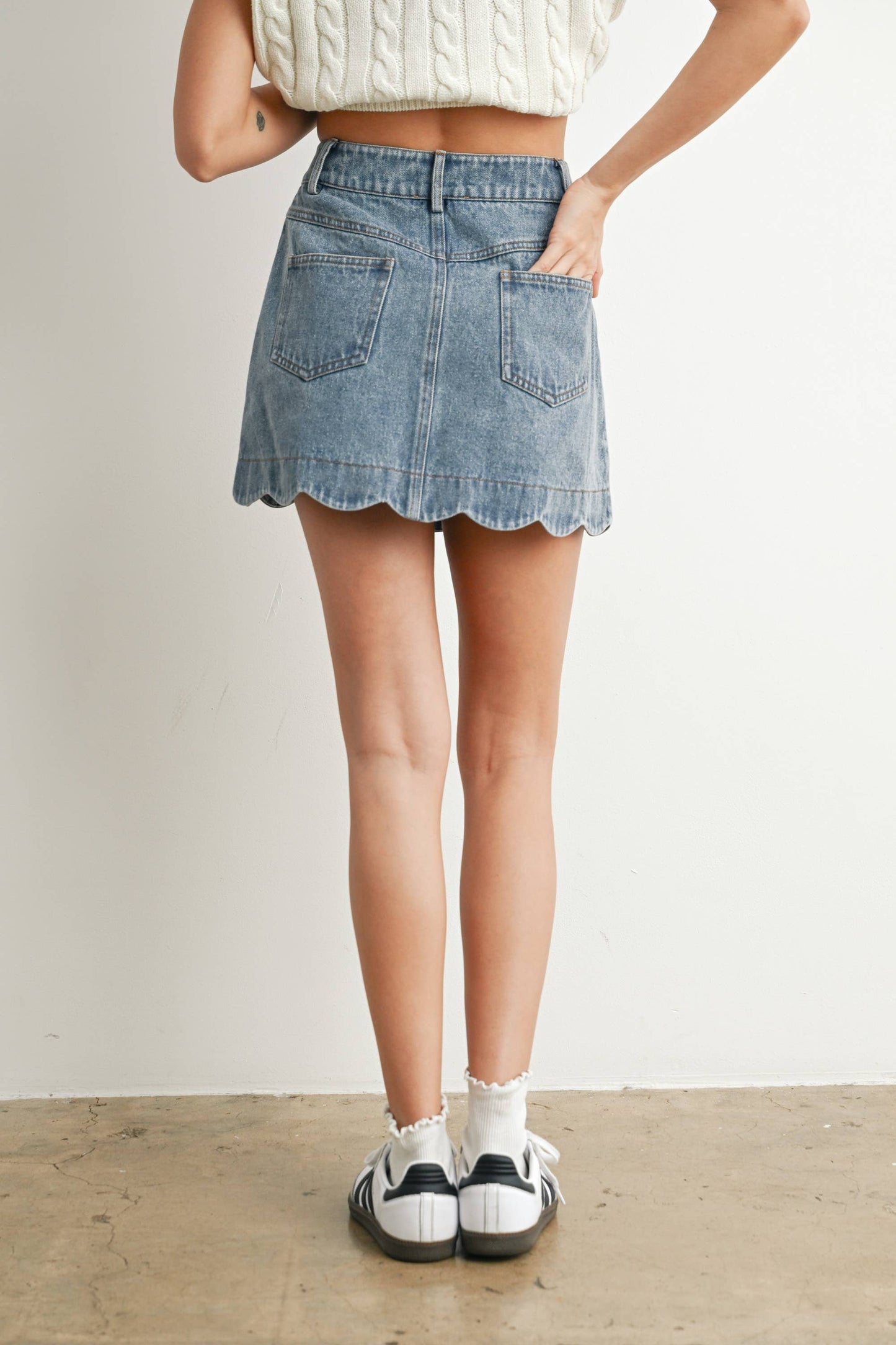 Buttoned Scallop Denim Skirt - DENIM