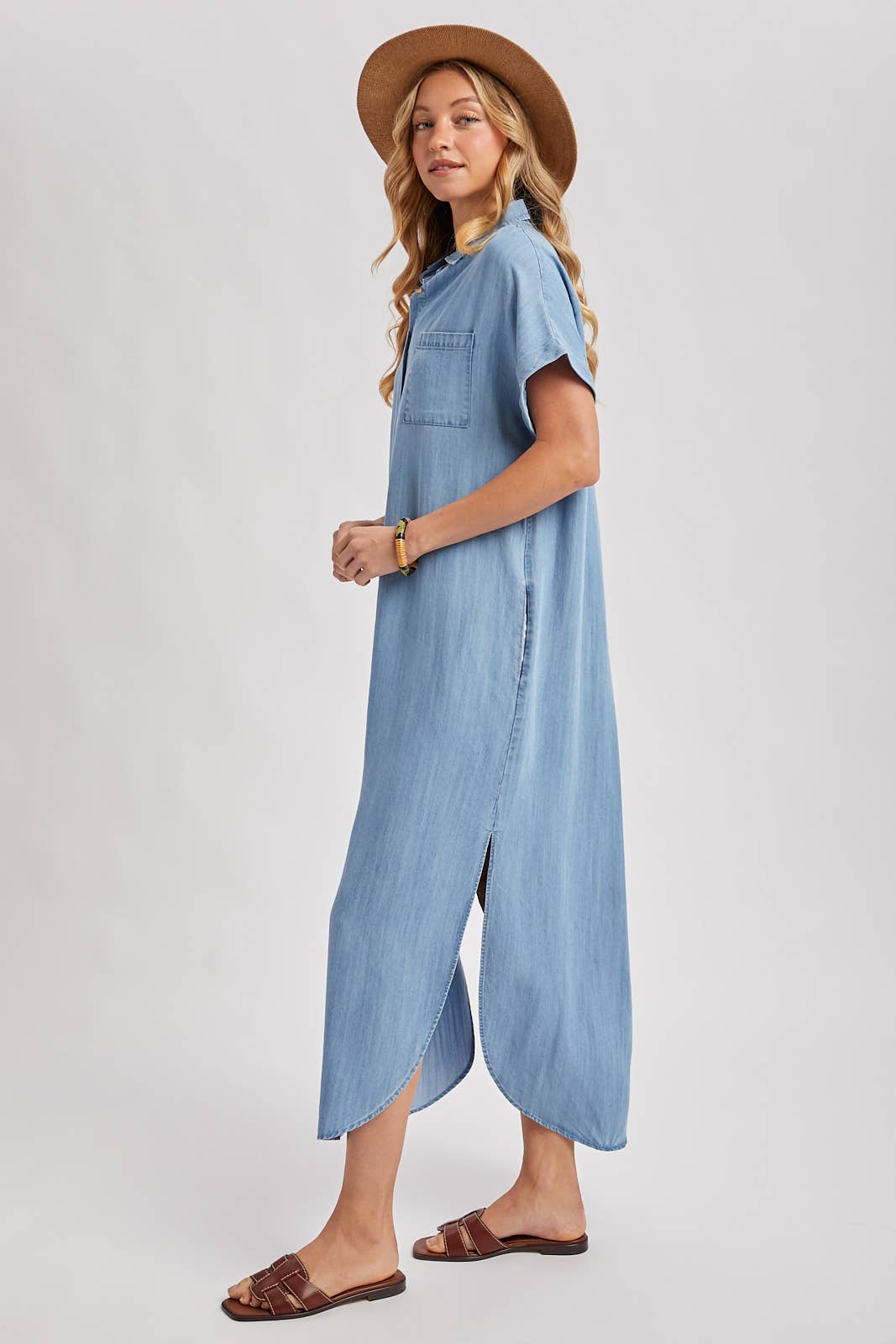 DENIM BUTTON DOWN SIDE SLIT SHIRT MAXI DRESS: LT.WASH