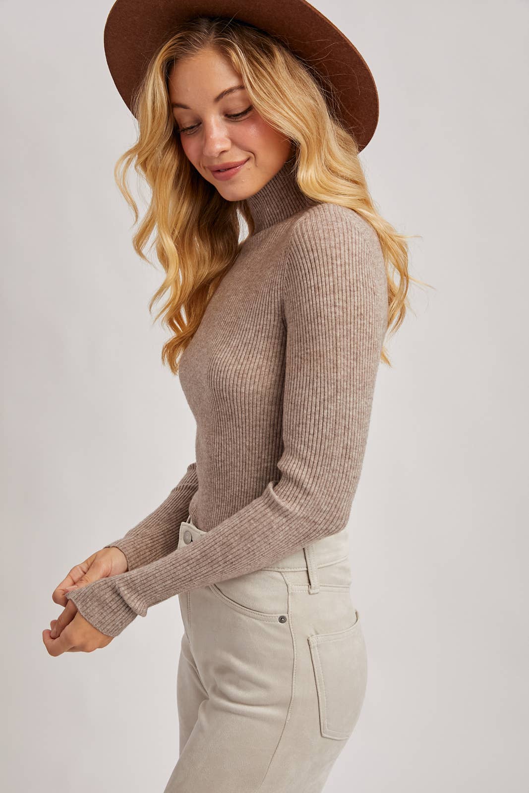 WHOLEGARMENT MOCK NECK RIBBED KNIT TOP: Black / L