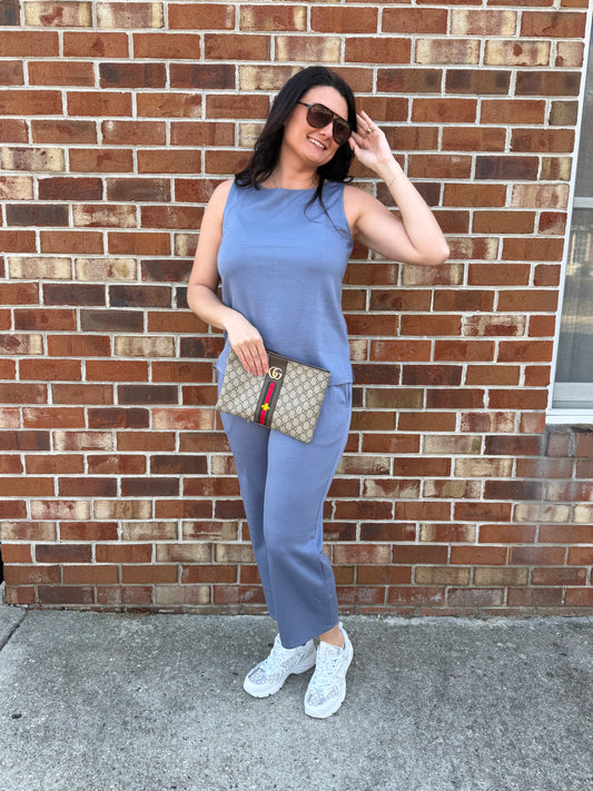 Two-piece lounge set