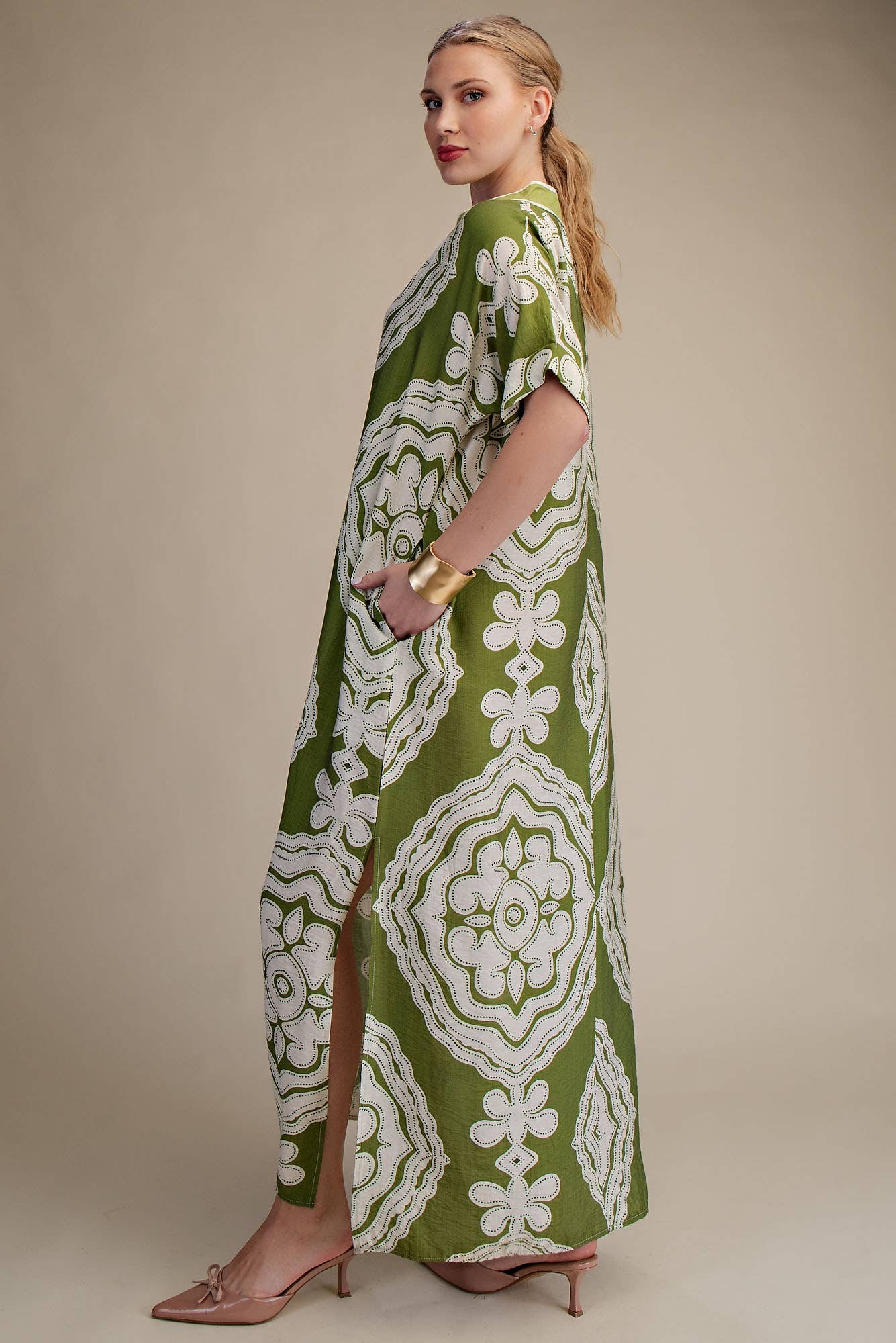 V-Neck Short Sleeve Maxi Print Dress: Blue