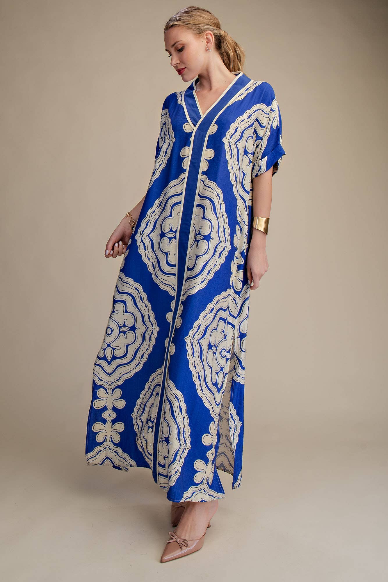 V-Neck Short Sleeve Maxi Print Dress: Blue