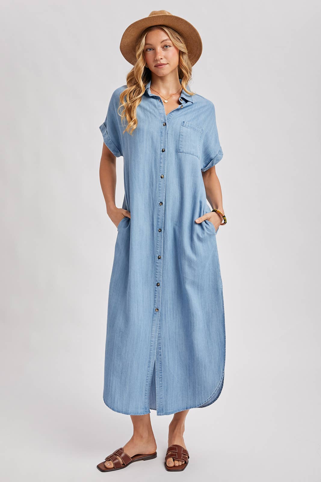 DENIM BUTTON DOWN SIDE SLIT SHIRT MAXI DRESS: LT.WASH