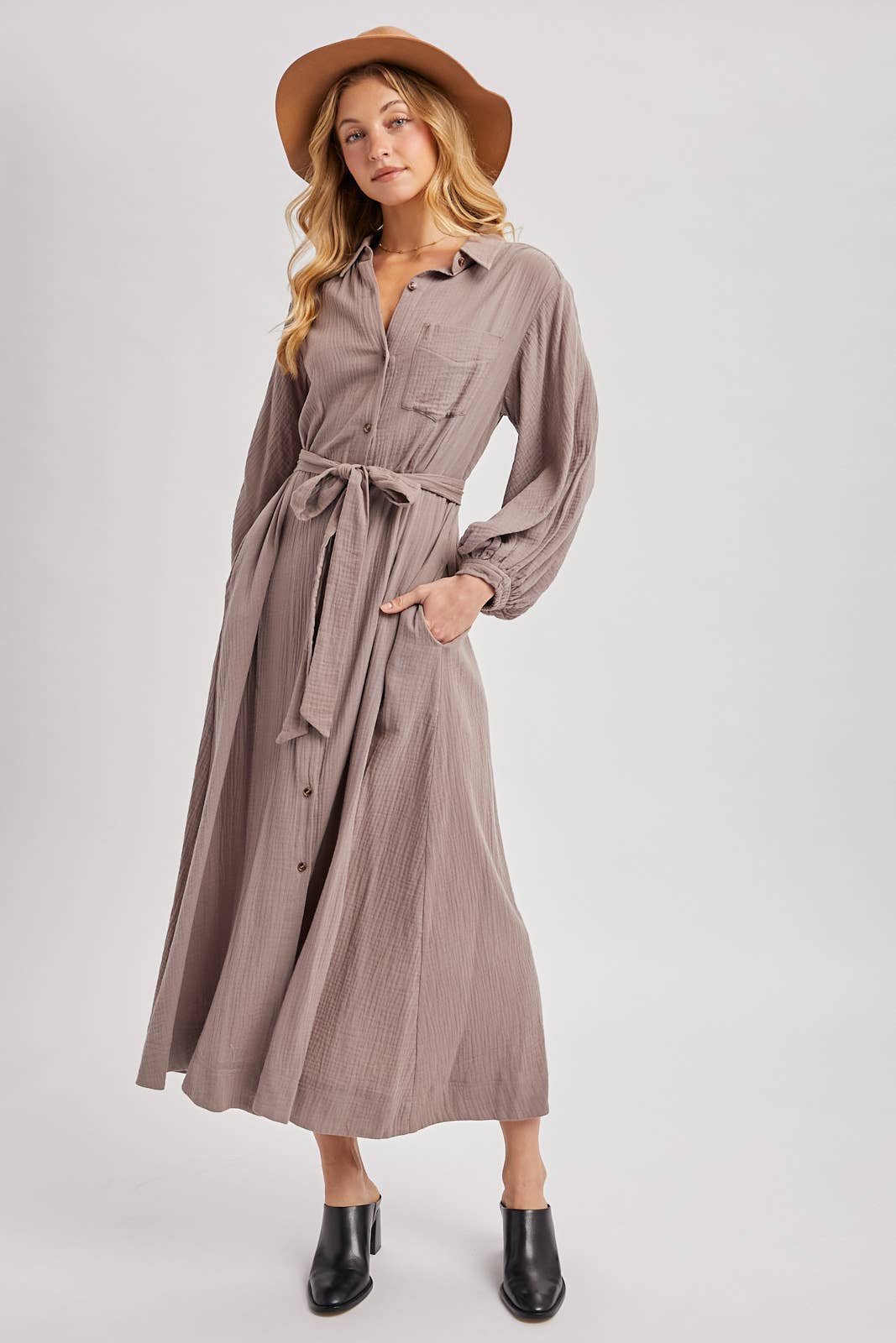 BUBBLE SLEEVE BELTED SHIRTS MIDI DRESS: MUSHROOM
