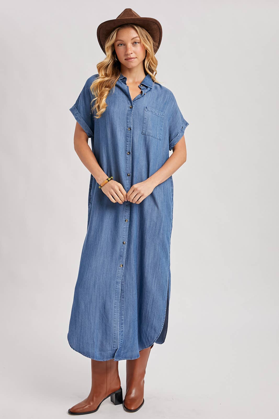 DENIM BUTTON DOWN SIDE SLIT SHIRT MAXI DRESS: LT.WASH